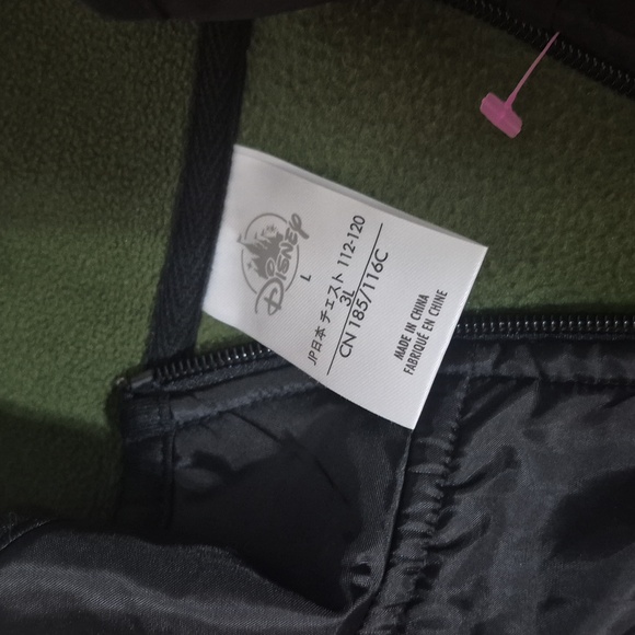 Disney Store Mens Size Large Fleece Jacket Green grumpy Dwarf Snow White - Picture 3 of 3